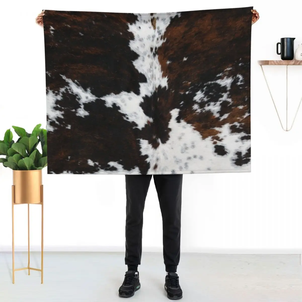 

Spotty modern cowhide Throw Blanket Compact Warm Blanket for Car Road Trip