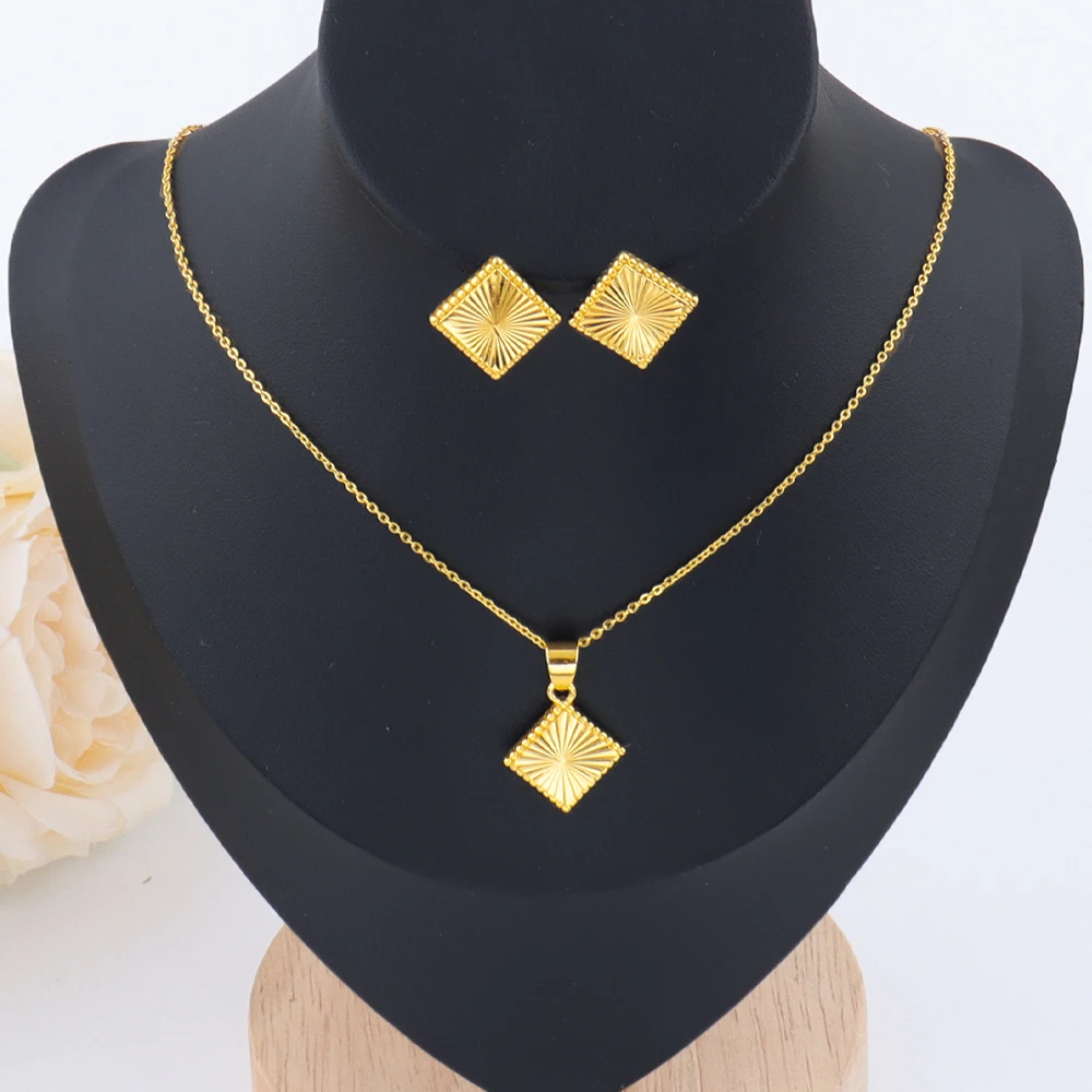 

Costume Jewelry Set Gold Plated Earrings Necklace Set for Women Morocco America Dainty Classic Jewelry Set For Party Weddding