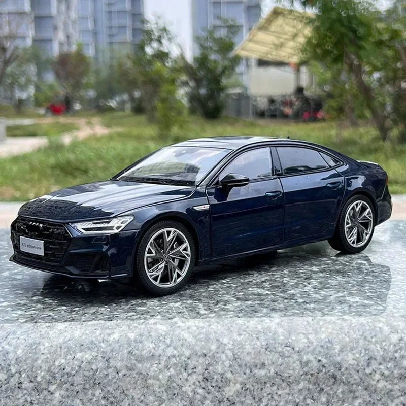 Model samochodu ze stopu A7L 1:18, odlewany, sedan, wysoka jakość symulacji, pojazd, zabawki dla dorosłych, prezenty, kolekcja