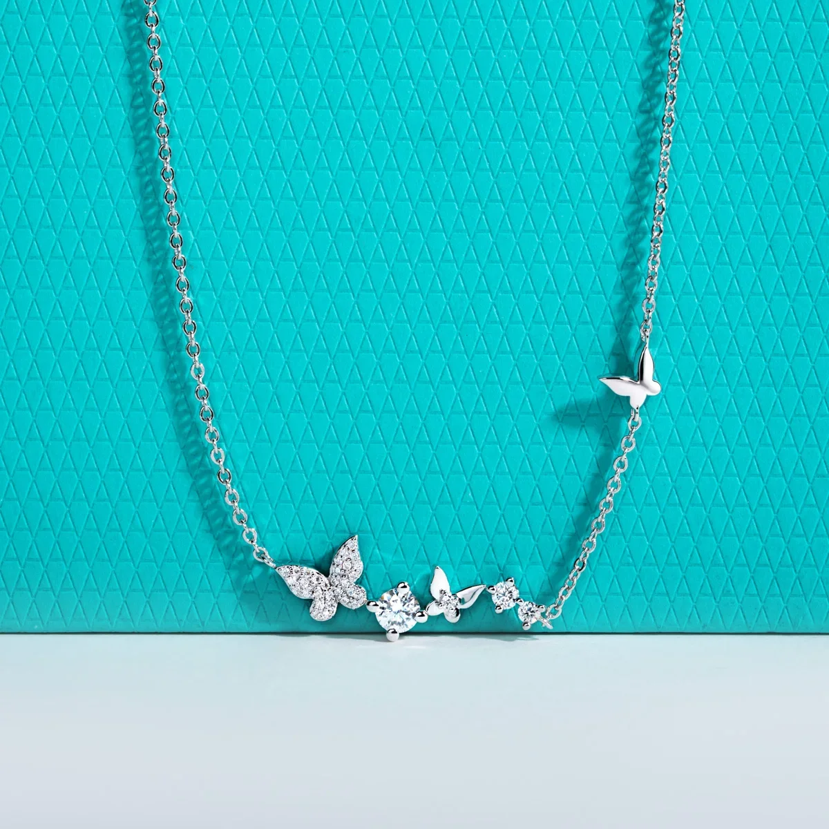 QIBAOKU 0.5cttw D Color Moissanite Butterfly Pendant 40+5cm Necklace GRA S925 Sterling Silver Chain Gifts for Women Jewelry 2026