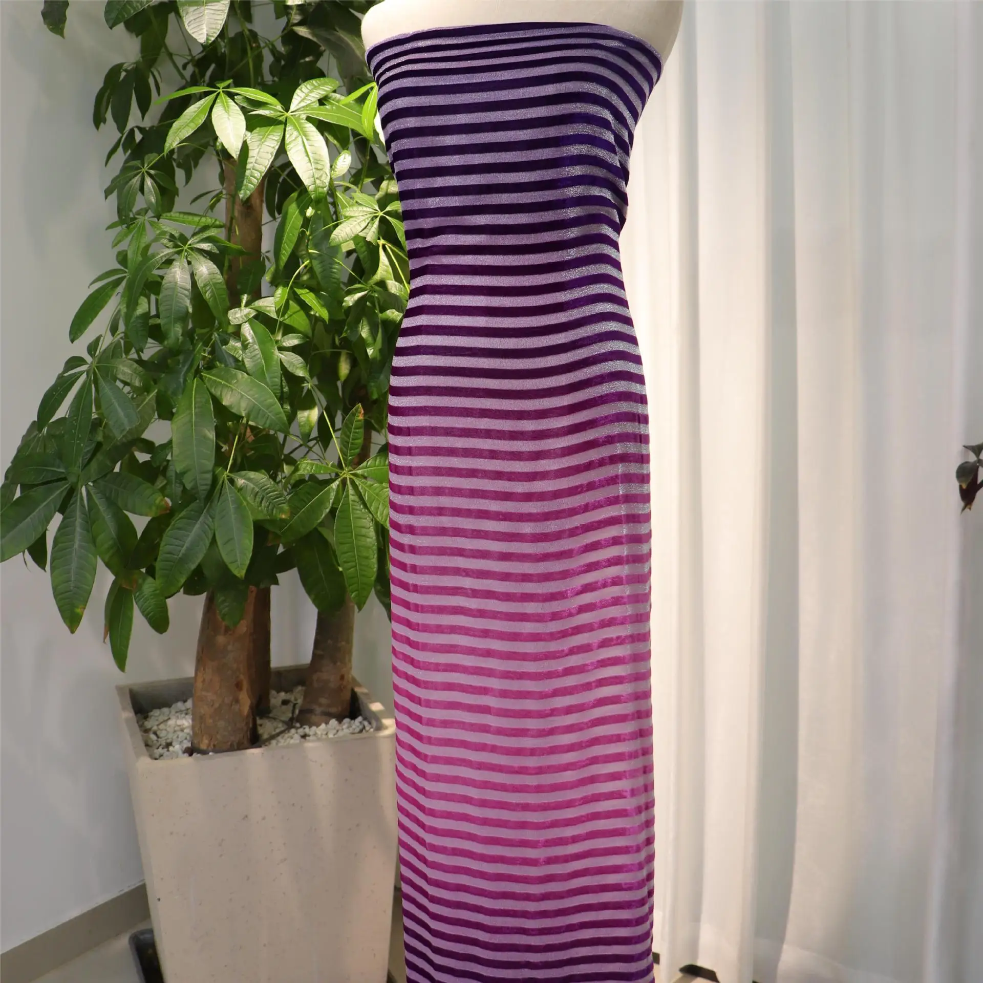 

Silk Stripes Gradient Velvet Woven Velvet Fleece Fabric Nightdress Gown Fabric Silk Fabric