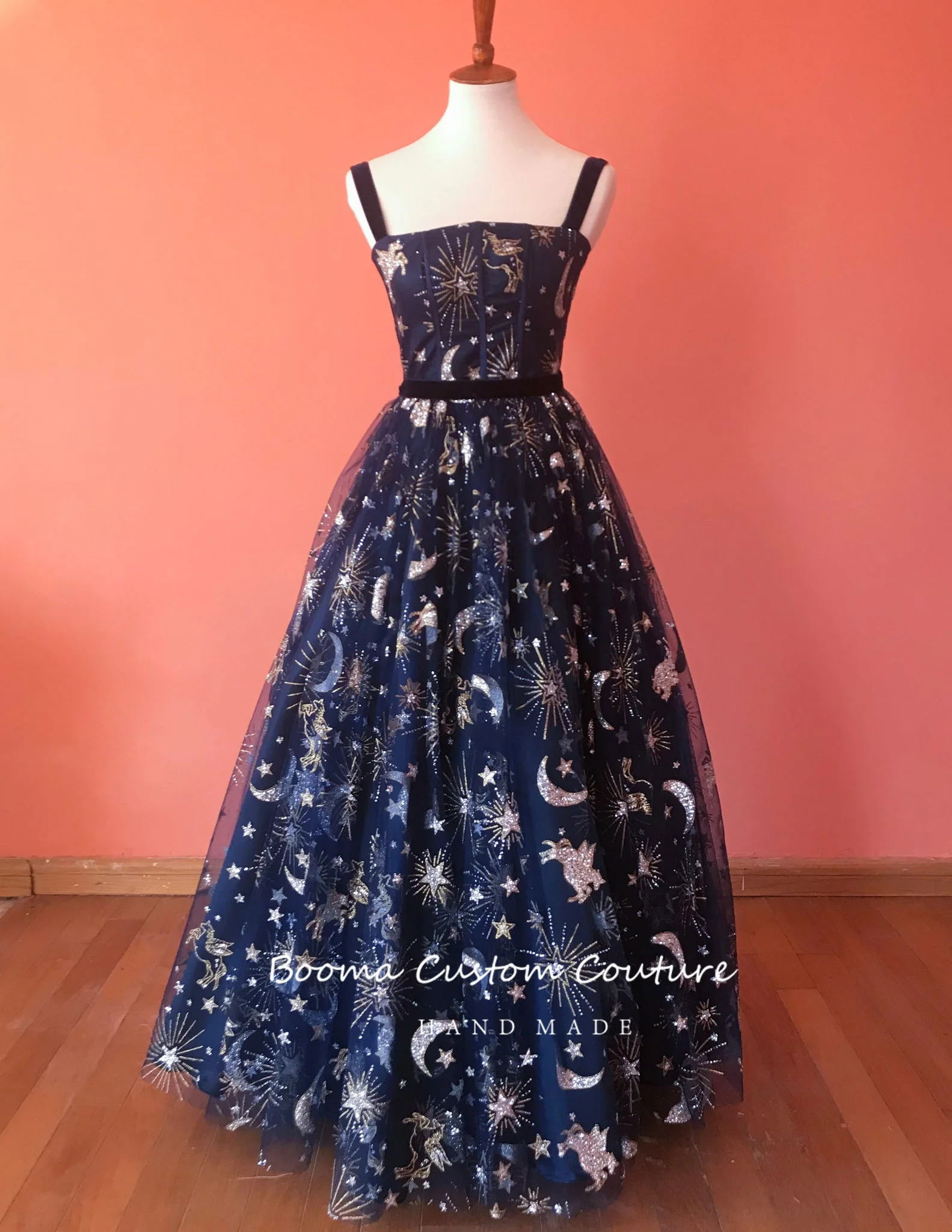 Booma Glitter Navy Blue Constellation Tulle Maxi ชุดราตรีสปาเก็ตตี้สายรัด A-Line อย่างเป็นทางการ Party Dresses ชุดราตรียาวชุด