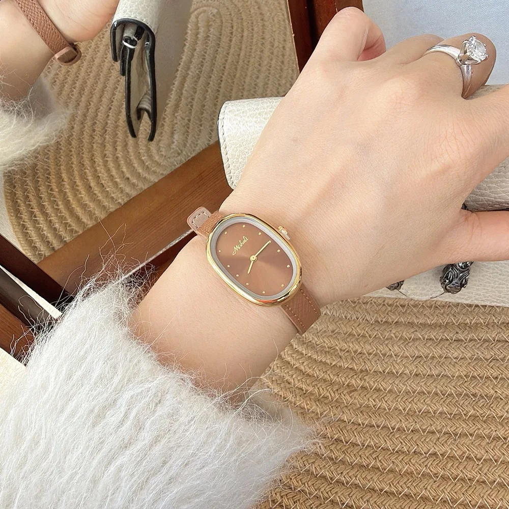 

2026 New Brown Leather Strap Women'S Watch Fashionable Gift For Ladies, Creative And Compact, Women'S Wristwatch, Women'S Series