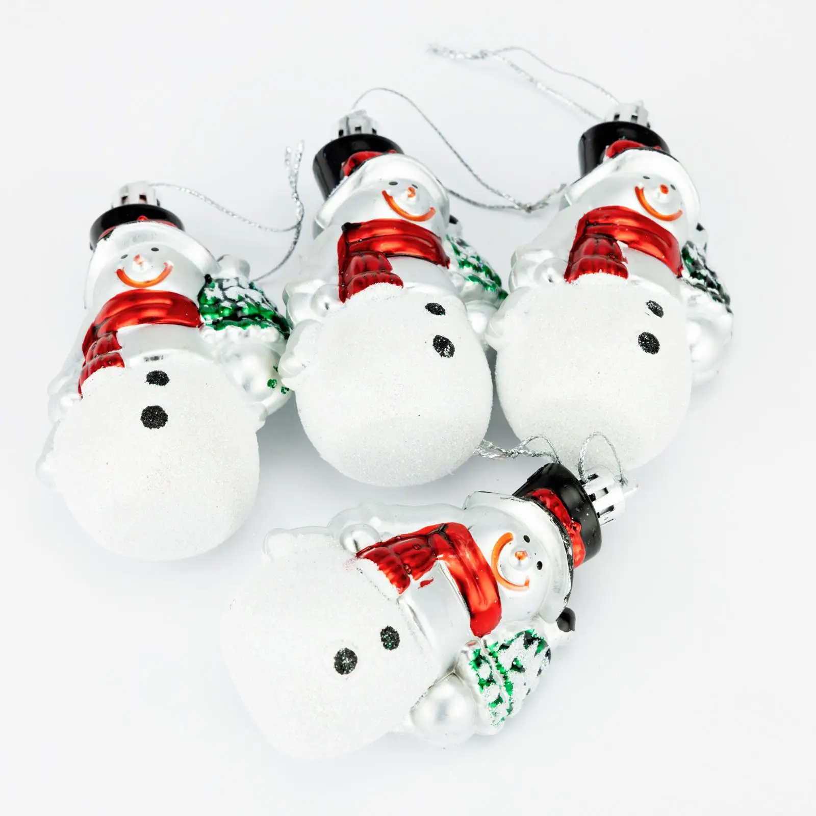 

4 Pieces Christmas Snowman Pendants Sturdy Decorative Festival Ornament