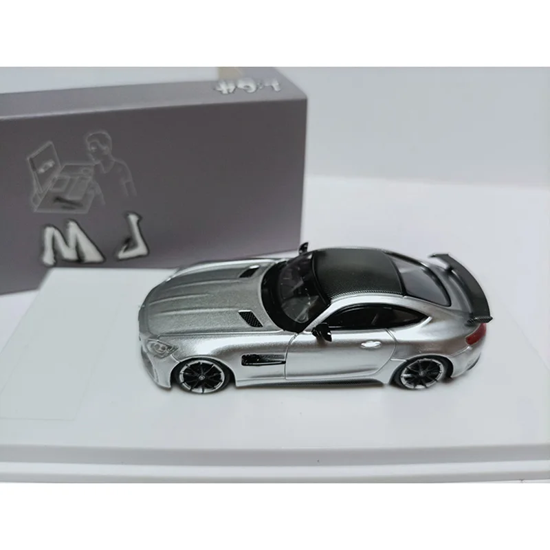 Adornos de colección de modelos de coches de aleación GTR a escala 1:64