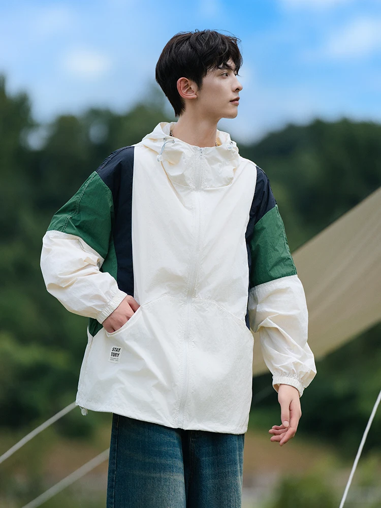 

Повседневная мужская куртка с капюшоном и принтом, свободного кроя, модная верхняя одежда для весны и осени, молодежная, из нейлонового волокна, с эластичными манжетами, на молнии