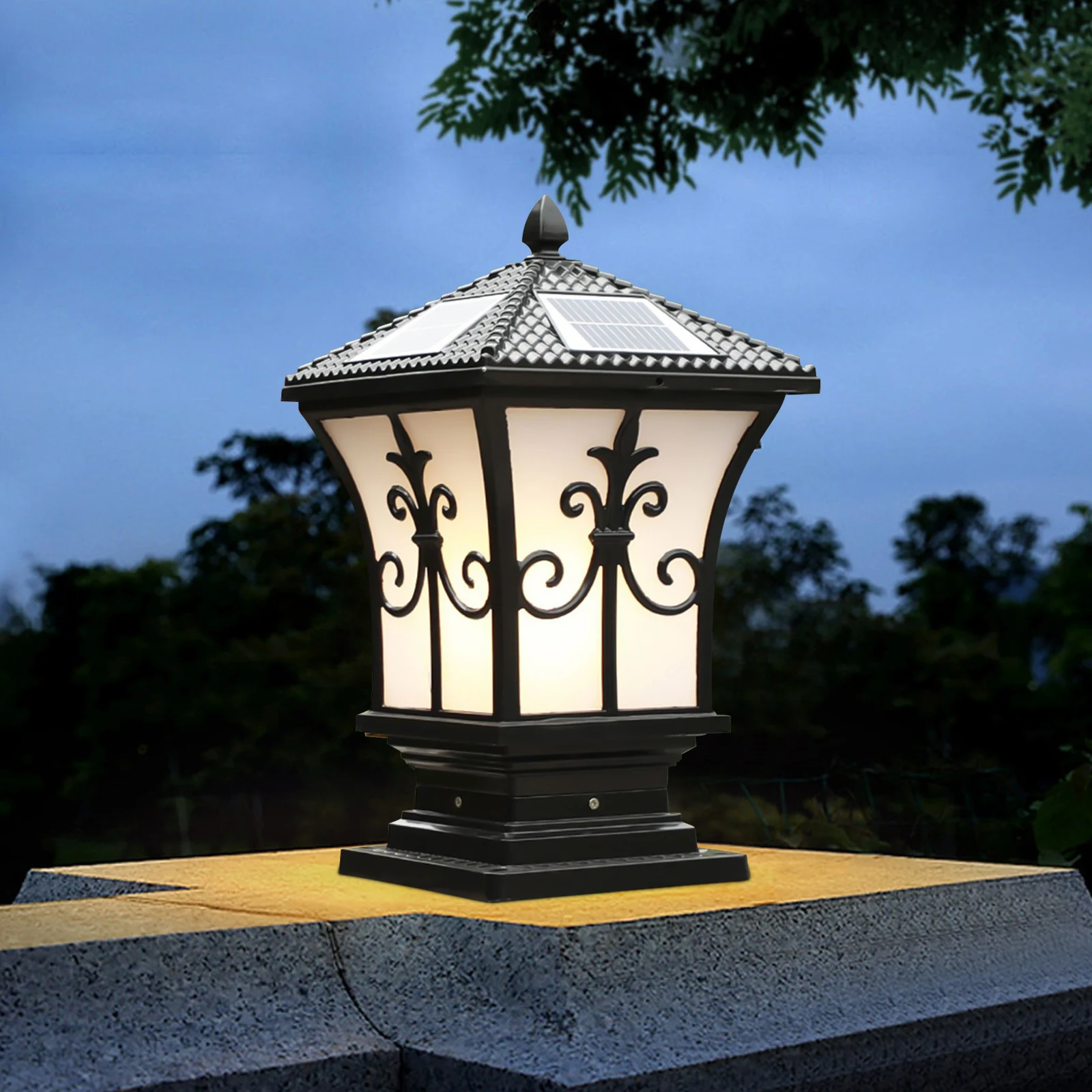 Metal Solar Post Lights Outdoor LED Post Light Yard Driveway Fence Outdoor Pillar Lamp Waterproof Solar Powered Fence Light