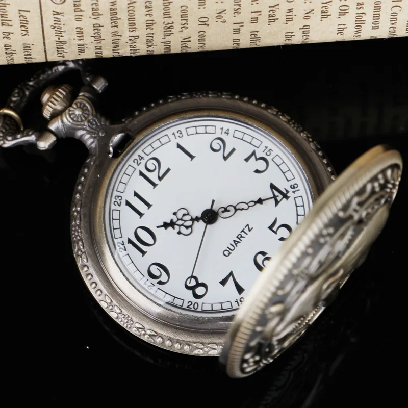 Vintage Elephant Hollow Digital Dial Quartz Steampunk Pocket Watch Men's and Women's Necklace Pendant with Chain Jewelry Gift