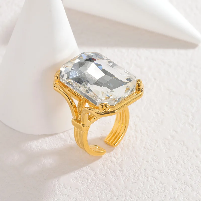EILIECK Trendiges Funkelndes Kristall-Schmuckset mit Halskette, Ohrringen und Ring für Damen, Edelstahl, Goldfarben, Wasserdicht, Geschenkset – Detail 17