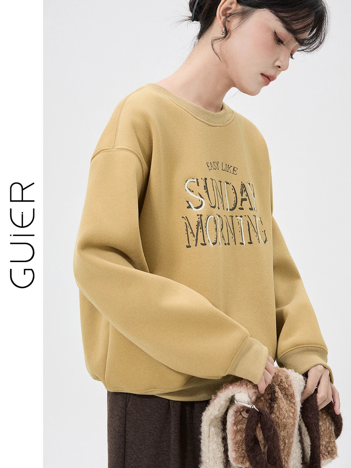 

Женский свитшот оверсайз с круглым вырезом и флисовой подкладкой, новинка зимы, повседневный, универсальный, с буквенным принтом, удобный женский топ