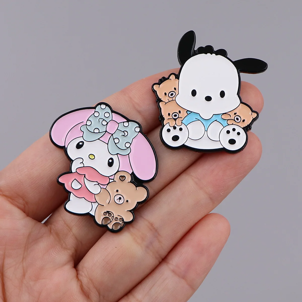 Cartoon Anime Cute Cat spille spille animali metallo smalto risvolto distintivo giacca di jeans zaino Pin regali per ragazze