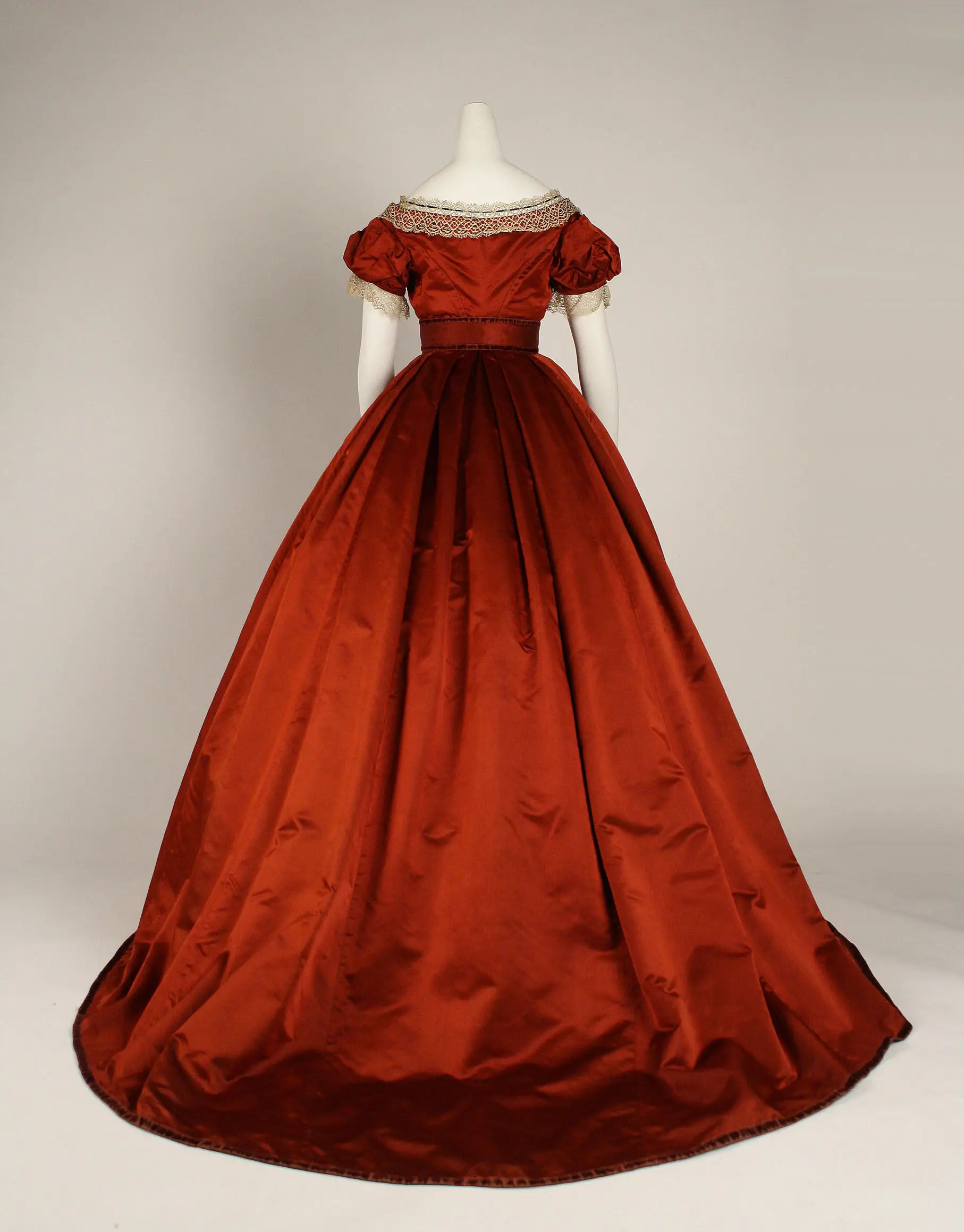 1865s Red Visiting Dress Historical Victorian Colonial Civil War Southern Belle Ball Gown Medieval Royal Court Wedding Costume