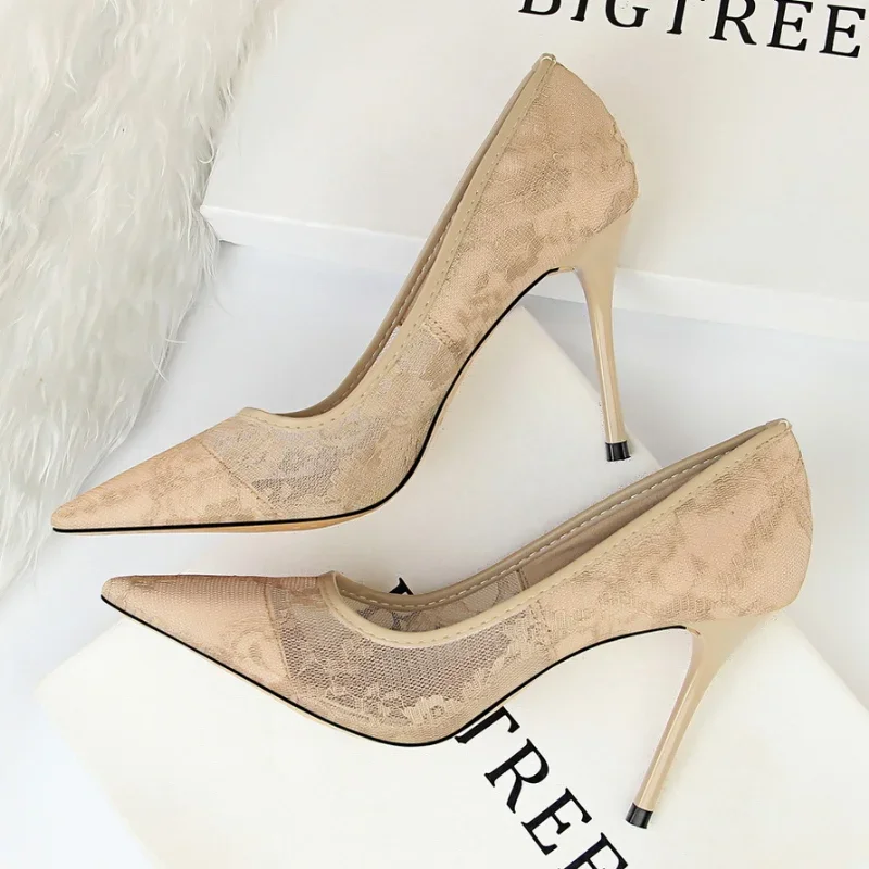 Women Fashion Sexy Pumps High Heels Shoes Female Sexy Wedding Shoes Ladies Stiletto Women New Pointed Toe Mesh Hollow Lace Heels