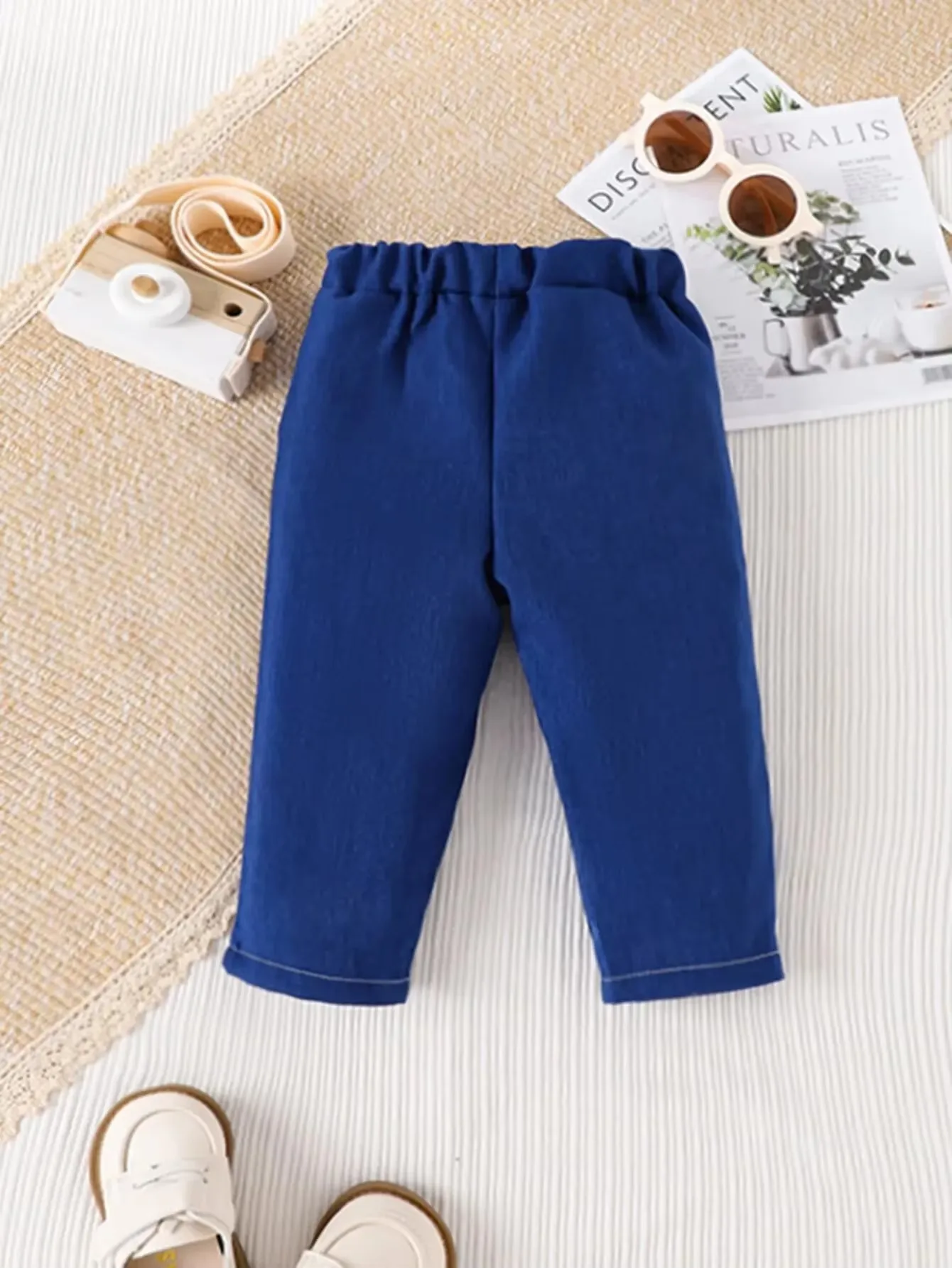 Spring and Autumn Baby Boy Cute Casual Fashion Outdoor Sports Soft and Comfortable Dark Blue Pants Pocket Loose Pants Baby Girl