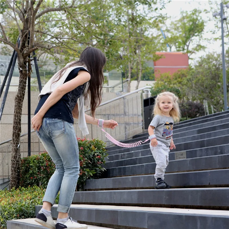 Lien de poignet Anti-perte de 1.5m, laisse de sécurité pour tout-petits, avec serrure à clé, Bracelet Anti-perte, corde de Traction pour enfants