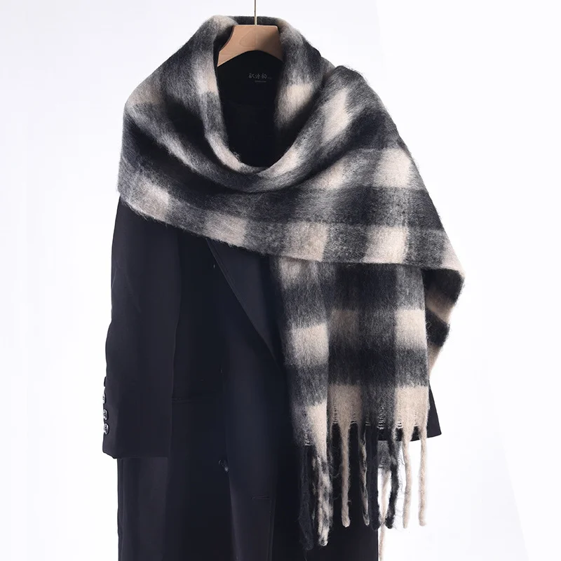 Écharpe en Cachemire de Luxe pour Femme, Couverture à Carreaux Classique, Wraps, Optique Féminine, Doux, Grand Pompon, Châle Long Poncho, Hiver 2024