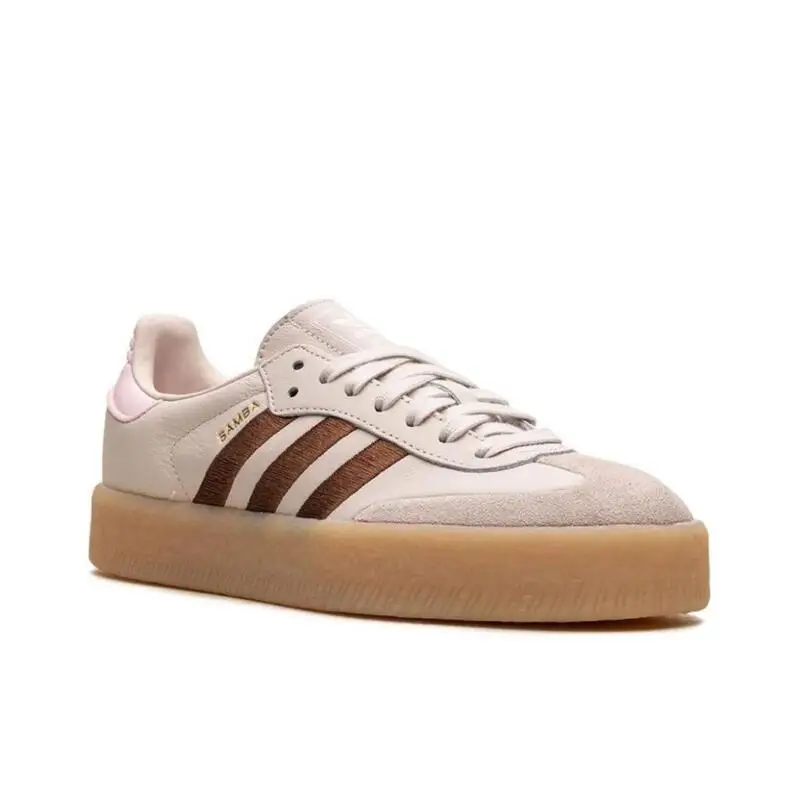 Adidas Originals Samba 快適、滑り止め、耐摩耗性、ロートップ、キャンバス シューズ、男性と女性の両方、ピンク色。