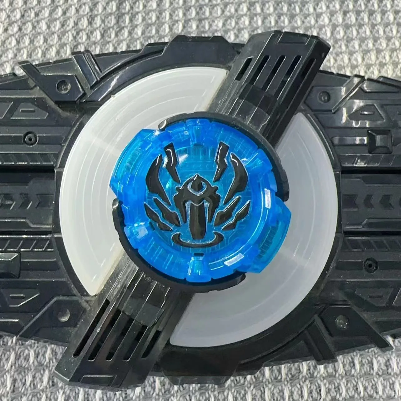 

Anime Kamen Rider Bronya Rand available Rider Core ID prop model Transparent interactive toy