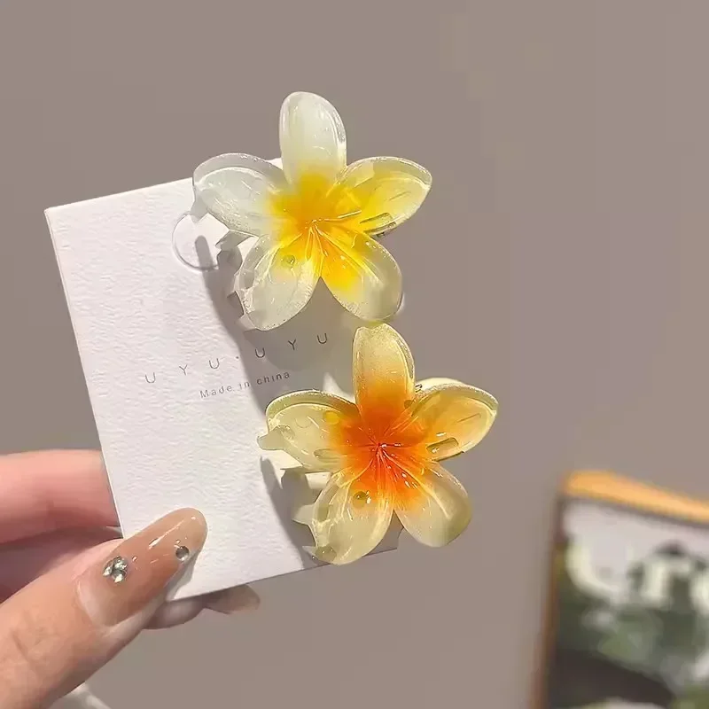 Sweet Acrylic Gradient Flower Hair Claws Clip for Women Girls Beach Hawaiian Hairpins Summer Headwear Hair Accessories
