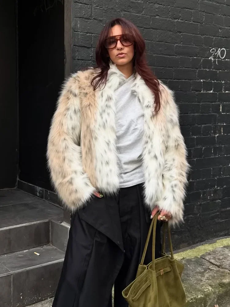 

Women Casual Faux Fur Leopard Coat Fashion Full Sleeve Cropped Stand Collar Coats Lady Elegant High Street Warm Outerwear 2025
