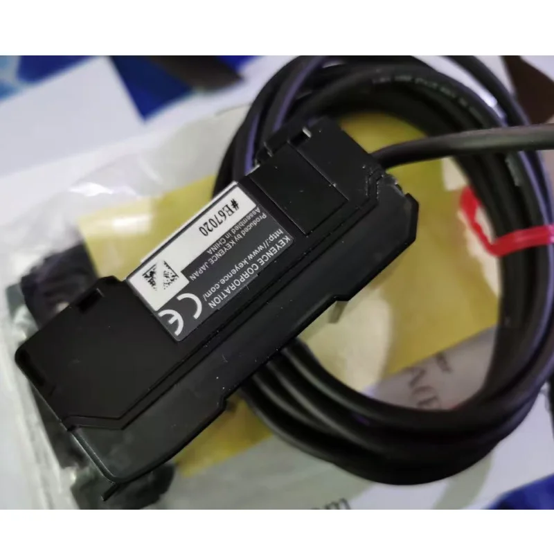 New CZ-V22A color sensor in stock for quick delivery