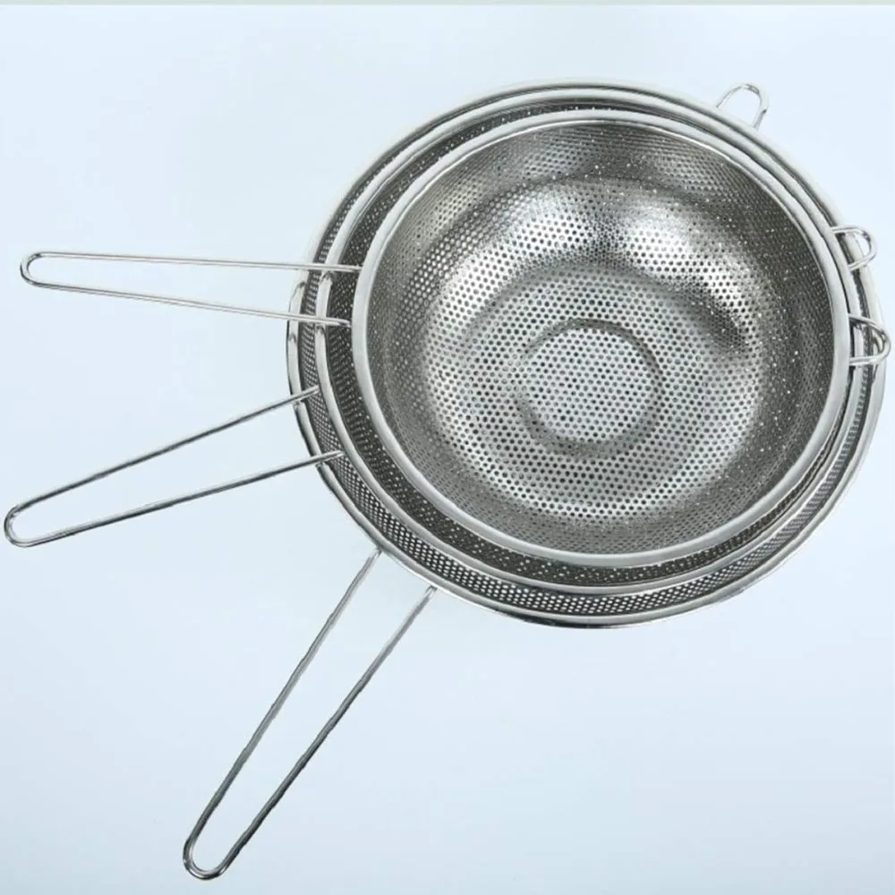 Wielofunkcyjne durszlaki ze stali nierdzewnej Łatwość użytkowania i wydajność do efektywnego przelania i ociekania w kuchni