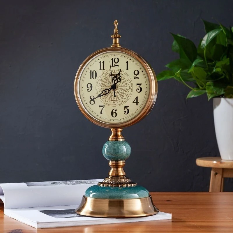 Retro Table Clock Creative Living Room Dining Room Restaurant Bedroom Indoor Home Decoration Silent Metal Desk Clock Gift Clocks