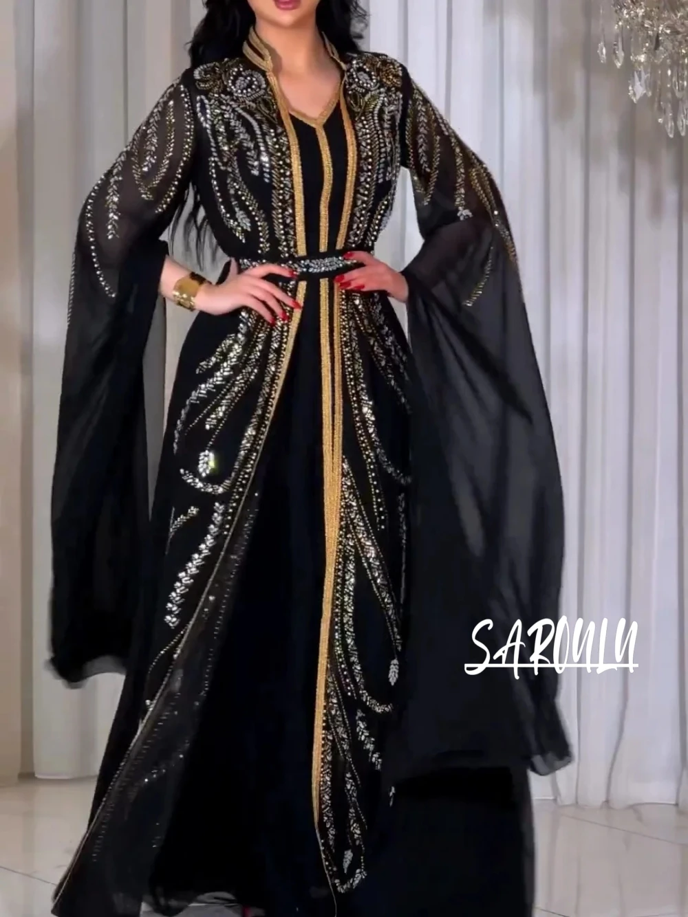 

Charming Black Caftan V Neck Evening Dress Arabic Customized Women Kaftan A Line Lace Sparkly Wedding Party Celebrity Prom Gown