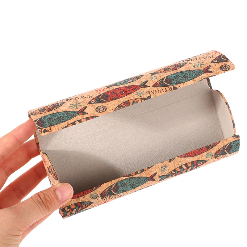 Japan Style Pressure-Resistant Antique Cork Mural Retro Glasses Case Portable Magnetic Myopia Storage Sunglassex Box For Unisex