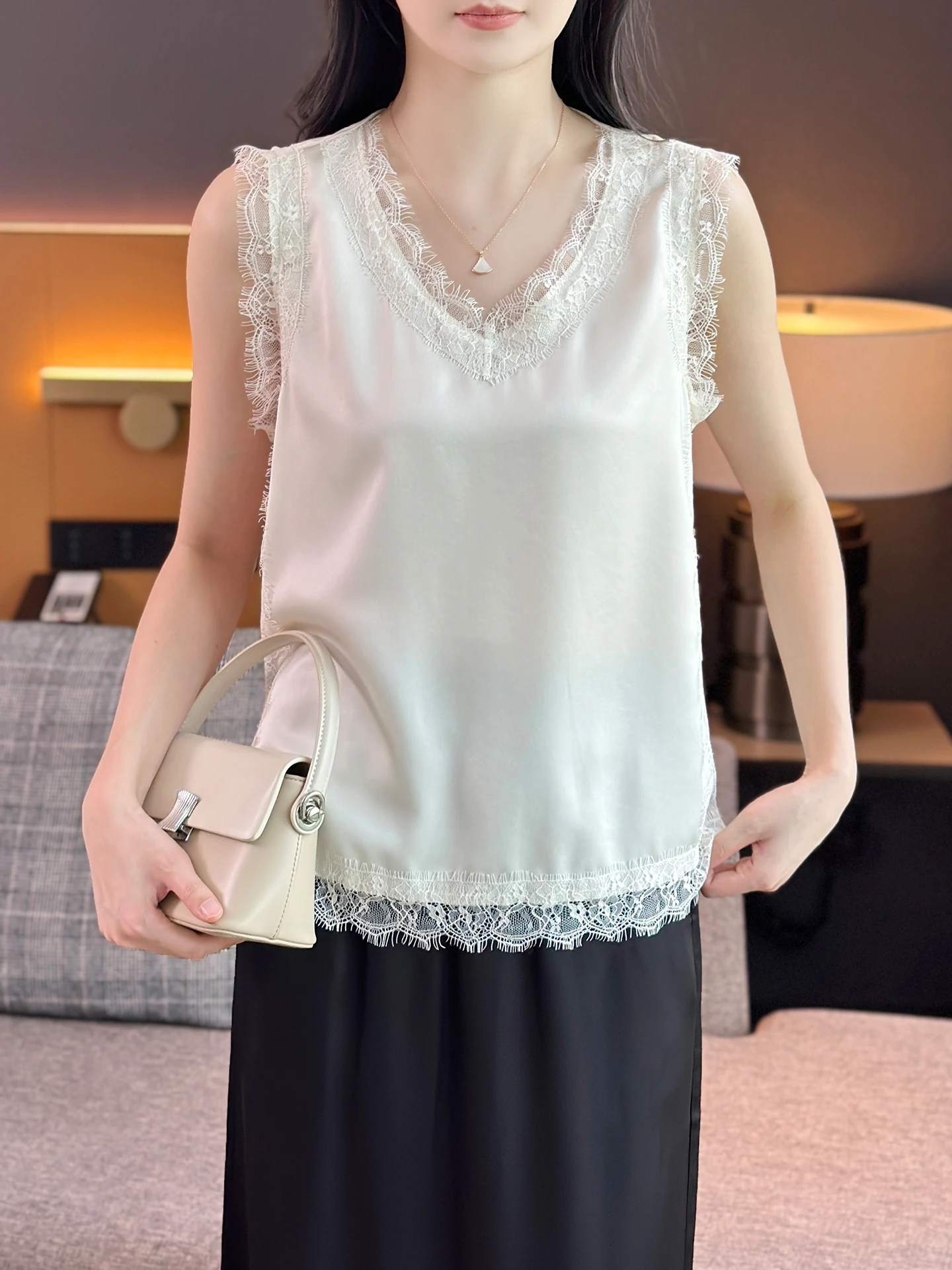 

Lace Splice Satin Acetate Vest Sleeveless V-Neck Casual Style Women's Top Breathable Comfortable Daily Wear