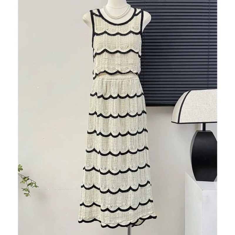 보헤미안 휴일 바람 파도 패턴 후크 꽃 중공 대비 니트 조끼 여성 높은 허리 A 자형 스커트 투피스 양복