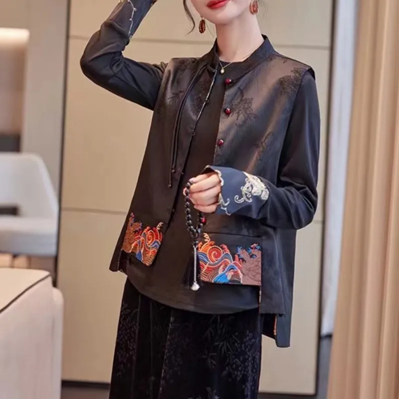 

2024 весенний ретро новый китайский стиль с вышивкой в этническом стиле, двусторонняя одежда с принтом, модный короткий жилет с воротником-стойкой для женщин