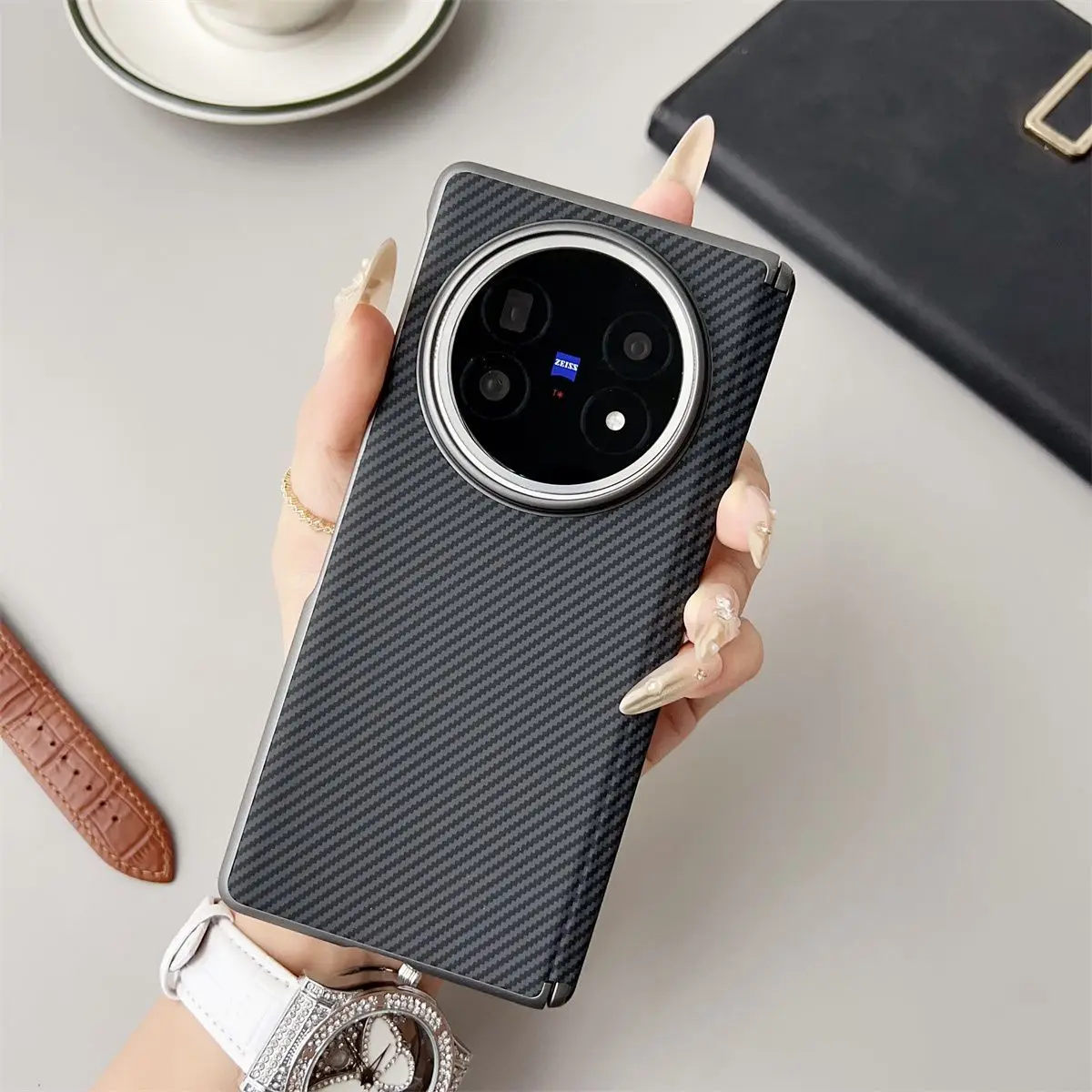 

For VIVO X Fold 5 Case Fashion Carbon Fiber Stripe Middle Axis Leather Skin-friendly Anti-fall Cover For VIVO X Fold5 Funda