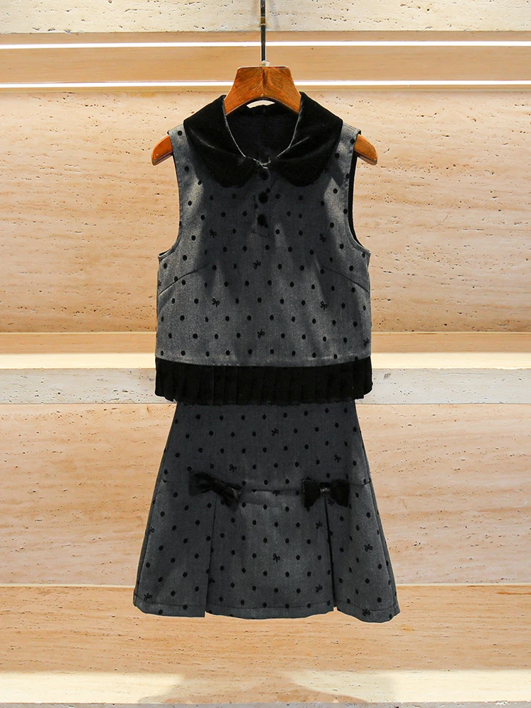 

High-End Women's Faion Set with Vest And f-Skirt Turn-down Collar Polyester Fiber Two-Piece Suit for Ages 25-35