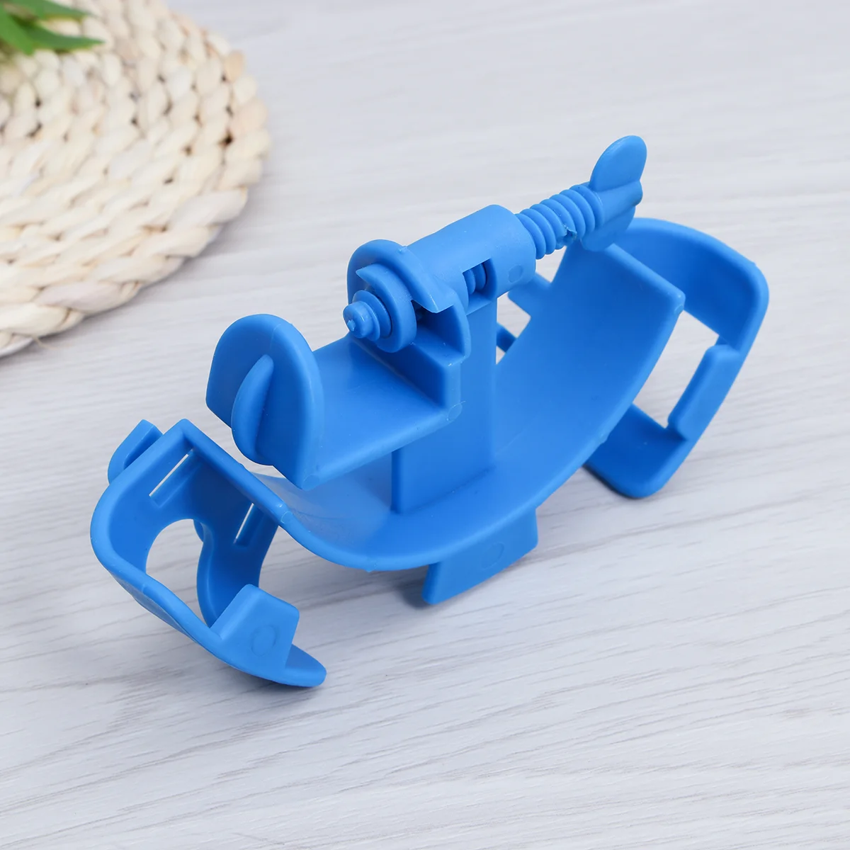 Fish Acessories Aquarium Water Clip Water Tube Clamp Fixed Clip Fish Tank Holder Clamp (Random Color)