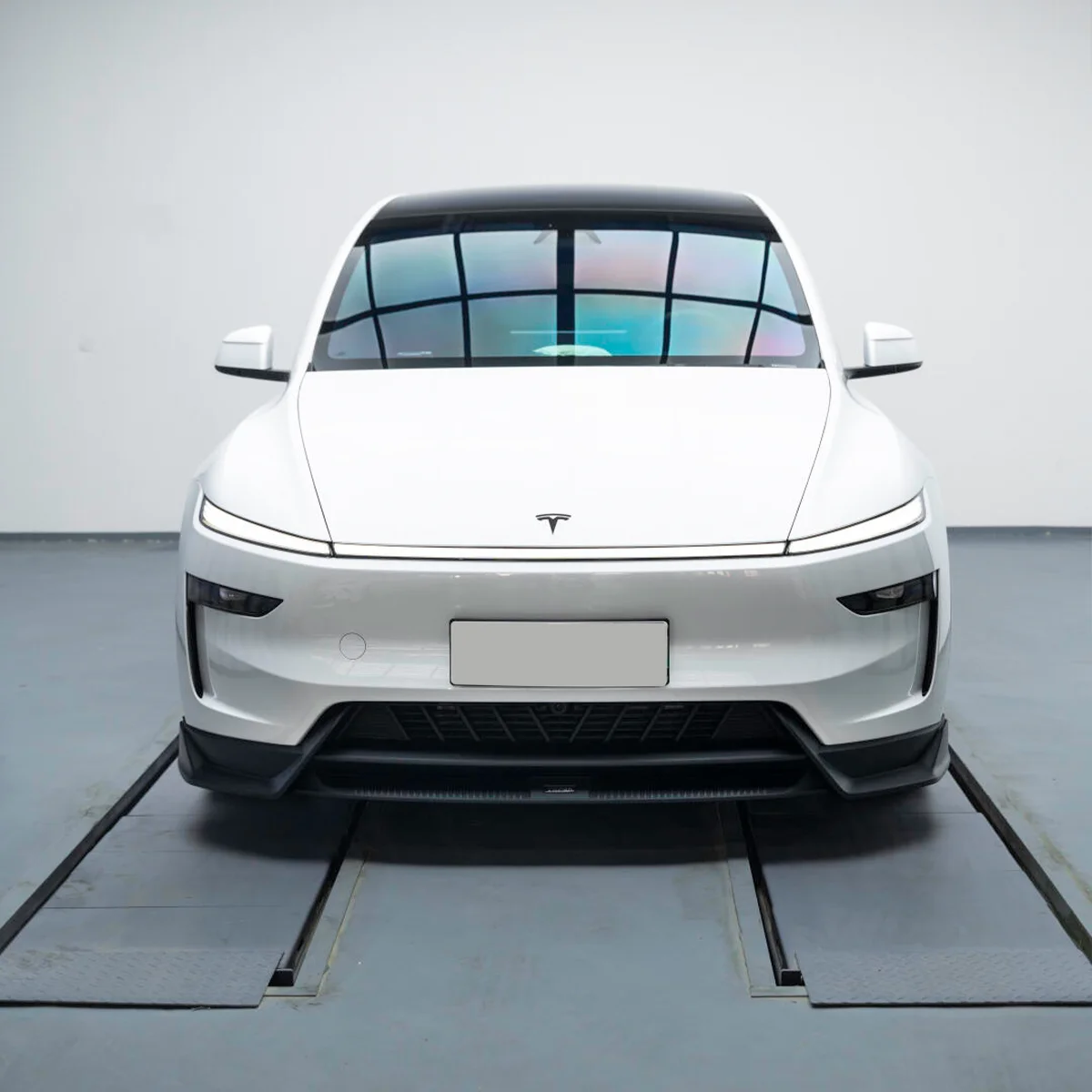 High Quality PP Body Kit for Tesla Model Y L YL 2026+ Front Bumper Lip Rear Diffuser Side Skirts Car Tuning Guard Parts