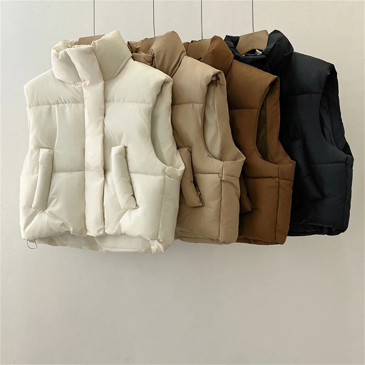 

Autumn Winter Vest Women Thick Warm Down Vest Harajuku Loose Jacket Casual Outerwear Short Waistcoat Windproof Vest Coats