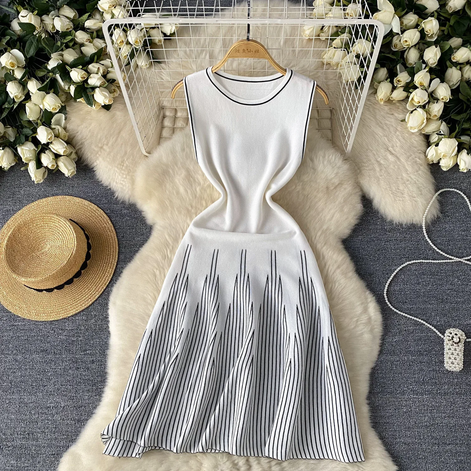 European and American Simple Sleeveless Crewneck Striped Knitted Dress Women's Summer Tight Waist Design Vestidos