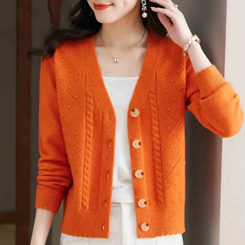 

2025 Women Cardigans V-neck Long Sleeve Knitted Outerwear Solid Thin Spring Autumn Sweaters Knitwears Korean Fashion Cardigans