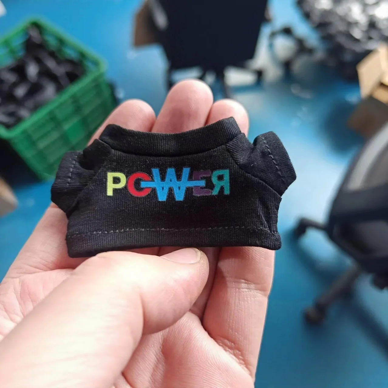 

2025 Korean Wave New G-DRAGON 10cm Power Black T-shirt Cat Clothes Fashion Trend Pet Clothes Fan Support Gift Wholesale