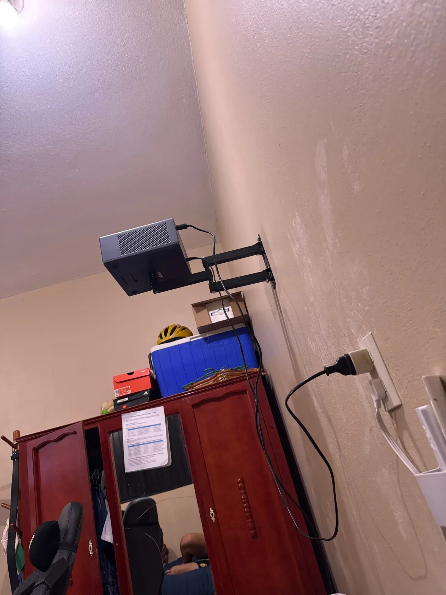 Universelle faltbare Projektor-Wandhalterung aus Aluminiumlegierung, robust, einziehbar, platzsparend, langlebiger Ständer für Zuhause und Hotel – Detail 25