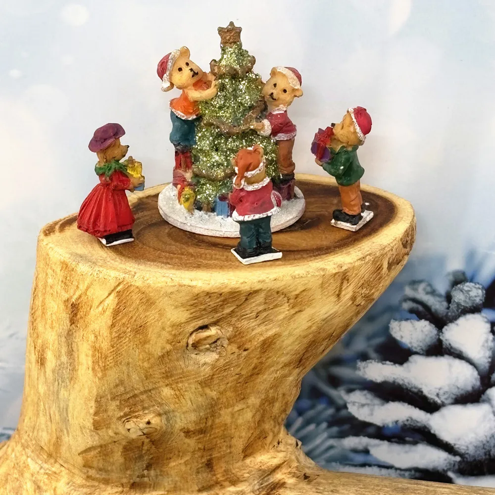 Christmas | Halloween | Figurines & Miniatures | Desk Sculpture | Handicraft Gifts | Sand Table Decoration Articles |