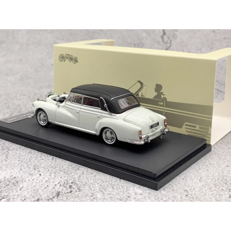 GFCC Diecast 1:64 escala 300D Convertible Vintage coche aleación simulación coche modelo colección recuerdo exhibición adornos regalo