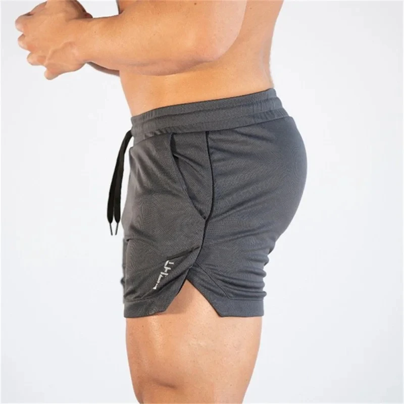 2024 nuovi pantaloncini in rete traspirante da uomo Quick Dry Slim-fit Fitness pantaloncini sportivi pantaloncini da spiaggia estivi da uomo in