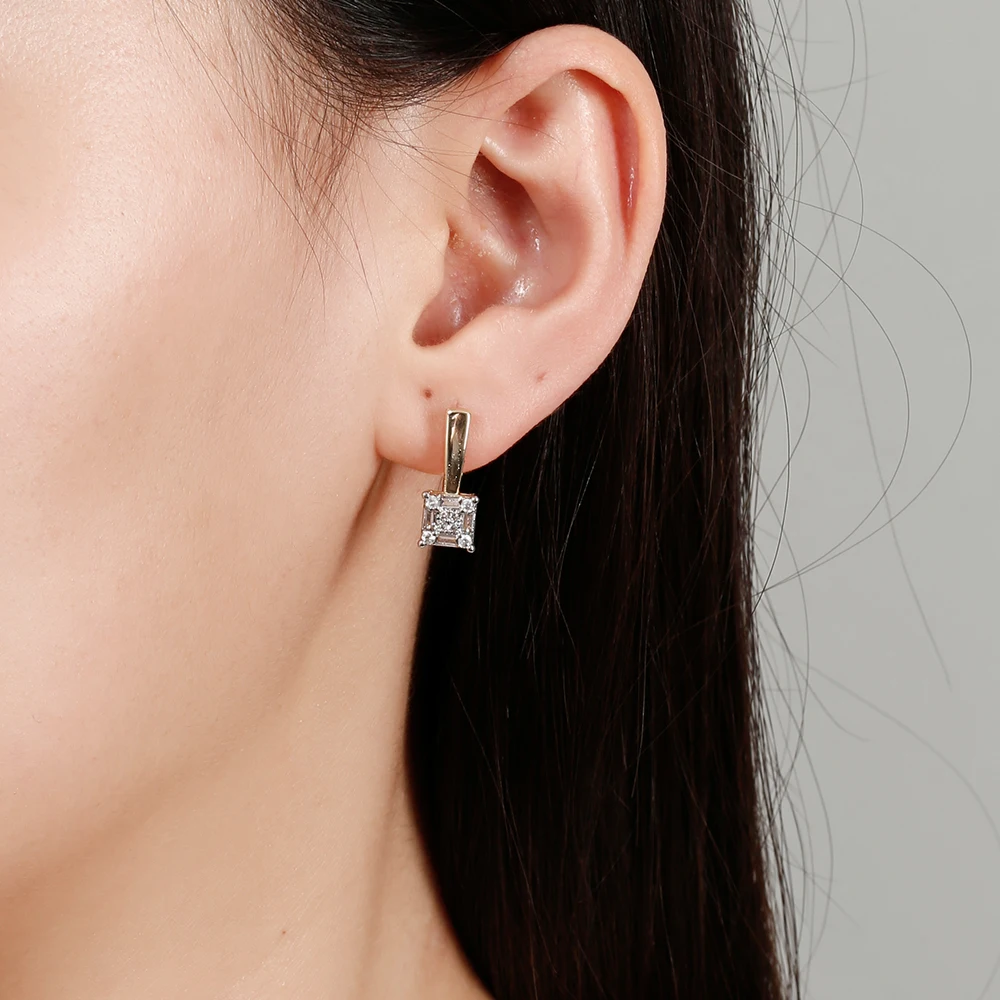 Mini-Quadrat-Ohrringe und Ring-Set, kupferbeschichtet, 14K Gold, modischer Schmuck, schlichte, funkelnde Diamant-Accessoires für den Alltag. – Detail 5