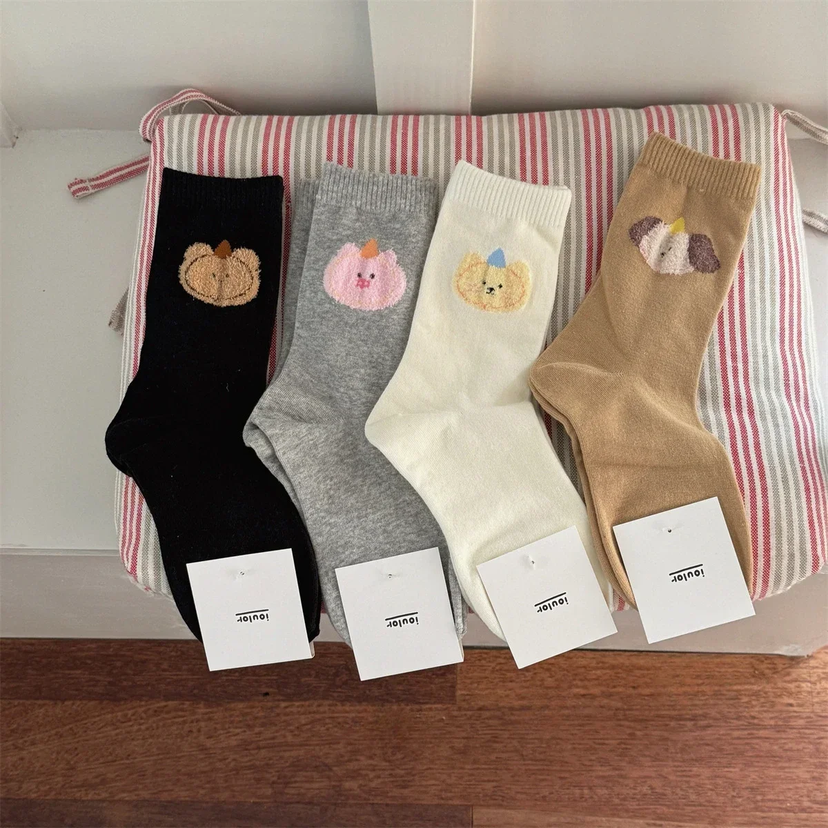

Cartoon Cute Socks Women Cotton Knitted Breathable Japanese Kawaii Socks Autumn Winter Fashion Harajuku Retro Middle Tube Socks