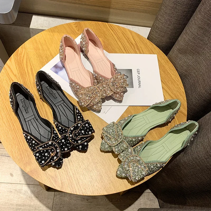 Flat bottomed single shoes for women, spring/summer 2024 new retro pointed soft soled butterfly bow rhinestone scoop shoes