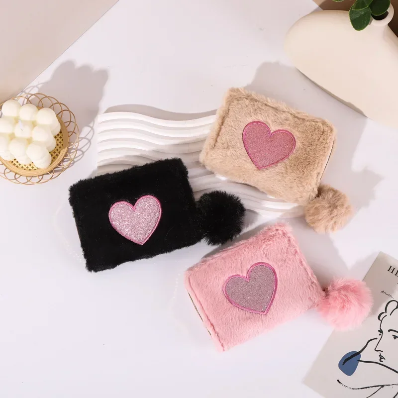 

Women's Plush Heart Short Wallet Zipper Coin Money Bags Purse Pouch Wallet Credit Card Holder Hasp Small Clutch Cartera Hombre