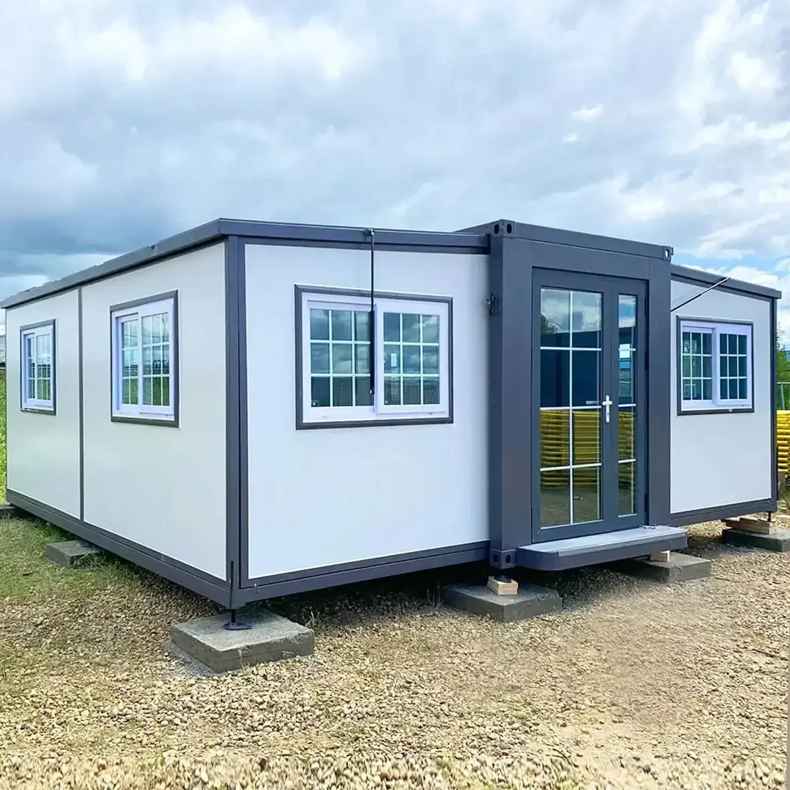 2024 Wholesale 40 ft Container Homes Mobile Home Luxury Living Expandable 20 ft Tiny House with 3 Bedrooms Prefabricated Kits