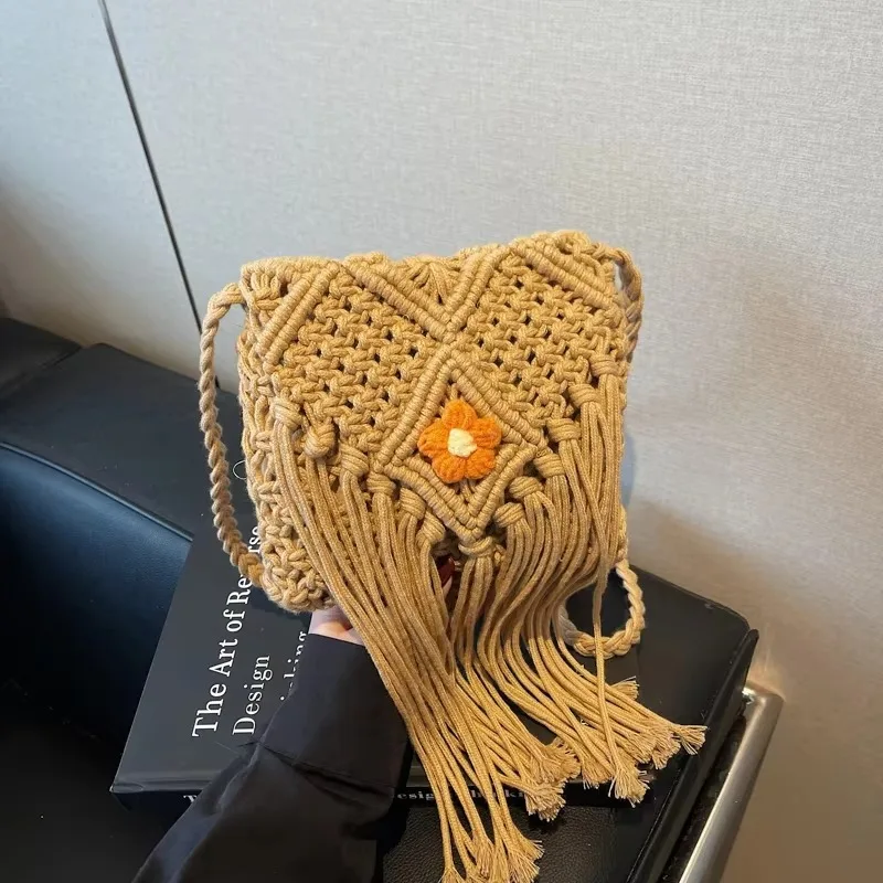 

Сумки через плечо с украшением в виде кисточек, однотонные женские сумки с плетением, 2022, новые трендовые женские сумки на плечо высокого качества